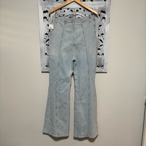 Free People Florence Light Indigo Wash High Rise Retro Flare Jeans NWT - Picture 12 of 16
